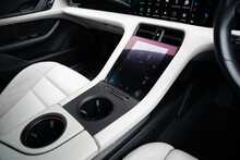 Porsche Taycan Performance Plus Turbo 