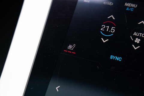 Performance Plus 93.4kWh Turbo Saloon 4dr Electric Auto 4WD (680 ps)