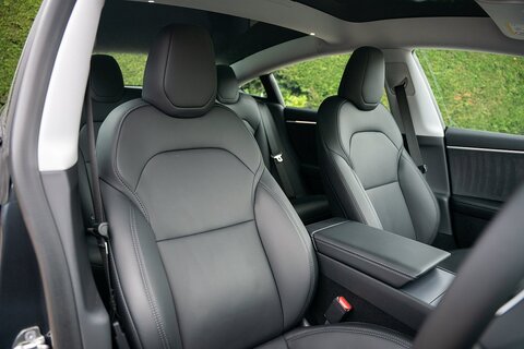 (Dual Motor) Long Range Saloon 4dr Electric Auto 4WDE (306 ps)