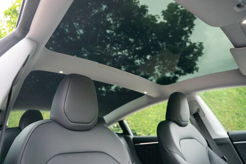 (Dual Motor) Long Range Saloon 4dr Electric Auto 4WDE (306 ps)