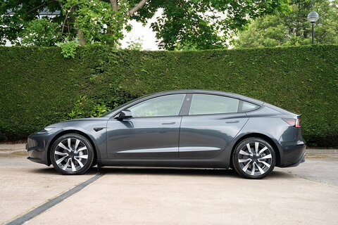 (Dual Motor) Long Range Saloon 4dr Electric Auto 4WDE (306 ps)