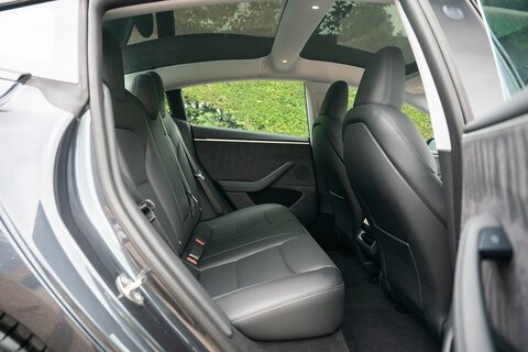 (Dual Motor) Long Range Saloon 4dr Electric Auto 4WDE (306 ps)