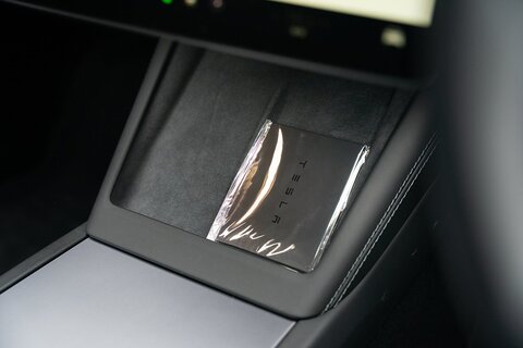 (Dual Motor) Long Range Saloon 4dr Electric Auto 4WDE (306 ps)