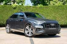 Audi Q8 TFSI V6 Black Edition 