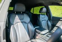 Audi Q8 TFSI V6 Black Edition 