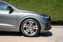 Audi Q8 TFSI V6 Black Edition 