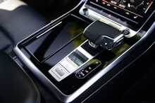 Audi Q8 TFSI V6 Black Edition 