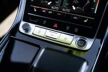 Audi Q8 TFSI V6 Black Edition 