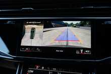 Audi Q8 TFSI V6 Black Edition 