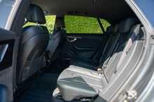 Audi Q8 TFSI V6 Black Edition 