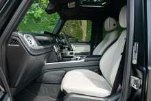 Mercedes-Benz G Class G63 V8 BiTurbo AMG Magno Edition 