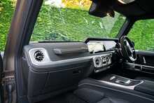 Mercedes-Benz G Class G63 V8 BiTurbo MHEV AMG Magno Edition 