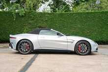 Aston Martin Vantage V8 