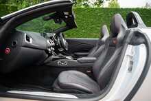 Aston Martin Vantage V8 