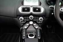 Aston Martin Vantage V8 