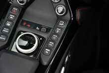 Aston Martin Vantage V8 