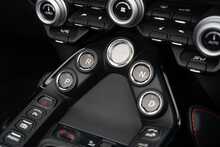 Aston Martin Vantage V8 