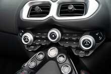 Aston Martin Vantage V8 