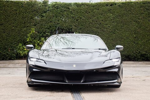 4.0T V8 7.9kWh Coupe 2dr Petrol Plug-in Hybrid F1 DCT 4WD Euro 6 (s/s) (986 ps)