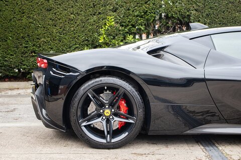 4.0T V8 7.9kWh Coupe 2dr Petrol Plug-in Hybrid F1 DCT 4WD Euro 6 (s/s) (986 ps)