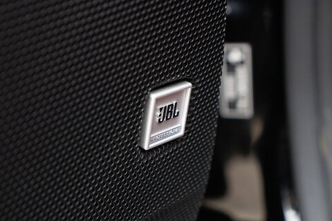 4.0T V8 7.9kWh Coupe 2dr Petrol Plug-in Hybrid F1 DCT 4WD Euro 6 (s/s) (986 ps)