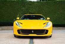 Ferrari 812 Superfast V12 