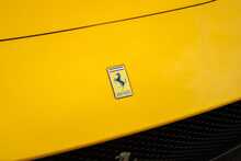 Ferrari 812 Superfast V12 