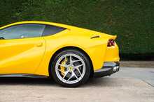 Ferrari 812 Superfast V12 