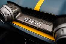 Ferrari 812 Superfast V12 