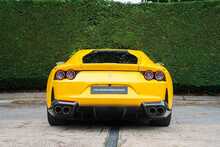 Ferrari 812 Superfast V12 