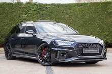 Audi RS4 Avant TFSI V6 Carbon Black 