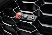 Audi RS4 Avant TFSI V6 Carbon Black 