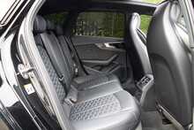 Audi RS4 Avant TFSI V6 Carbon Black 