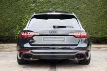 Audi RS4 Avant TFSI V6 Carbon Black 