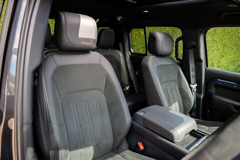 5.0 P525 V8 Carpathian Edition SUV 5dr Petrol Auto 4WD Euro 6 (s/s) (525 ps)