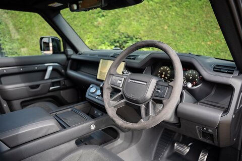5.0 P525 V8 Carpathian Edition SUV 5dr Petrol Auto 4WD Euro 6 (s/s) (525 ps)