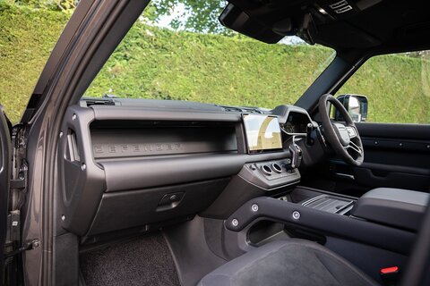 5.0 P525 V8 Carpathian Edition SUV 5dr Petrol Auto 4WD Euro 6 (s/s) (525 ps)