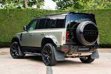 Land Rover Defender 110 D250 MHEV X-Dynamic SE 