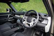 Land Rover Defender 110 D250 MHEV X-Dynamic SE 