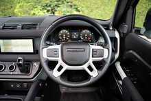 Land Rover Defender 110 D250 MHEV X-Dynamic SE 