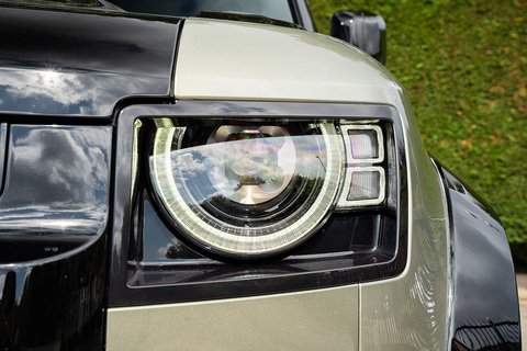 3.0 D250 MHEV X-Dynamic SE SUV 5dr Diesel Auto 4WD Euro 6 (s/s) (250 ps)