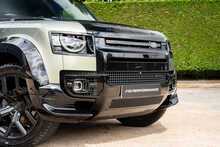 Land Rover Defender 110 D250 MHEV X-Dynamic SE 