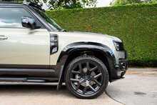 Land Rover Defender 110 D250 MHEV X-Dynamic SE 