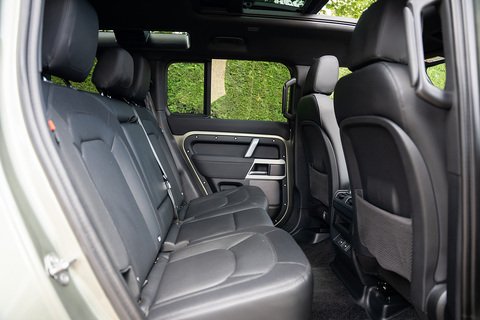 3.0 D250 MHEV X-Dynamic SE SUV 5dr Diesel Auto 4WD Euro 6 (s/s) (250 ps)