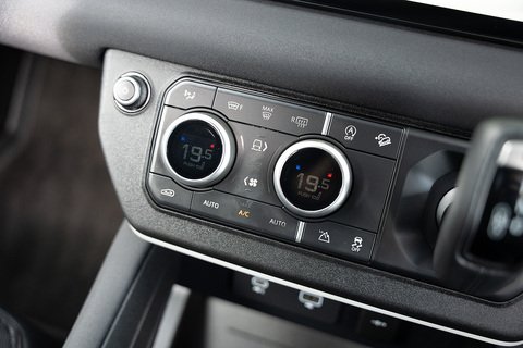 3.0 D250 MHEV X-Dynamic SE SUV 5dr Diesel Auto 4WD Euro 6 (s/s) (250 ps)