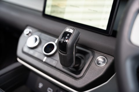 3.0 D250 MHEV X-Dynamic SE SUV 5dr Diesel Auto 4WD Euro 6 (s/s) (250 ps)