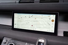 Land Rover Defender 110 D250 MHEV X-Dynamic SE 