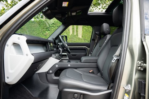 3.0 D250 MHEV X-Dynamic SE SUV 5dr Diesel Auto 4WD Euro 6 (s/s) (250 ps)