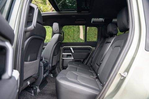 3.0 D250 MHEV X-Dynamic SE SUV 5dr Diesel Auto 4WD Euro 6 (s/s) (250 ps)