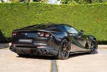 Ferrari 812 Superfast V12 